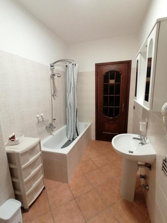 Amo' Le Langhe Bed & Breakfast Narzole Luaran gambar